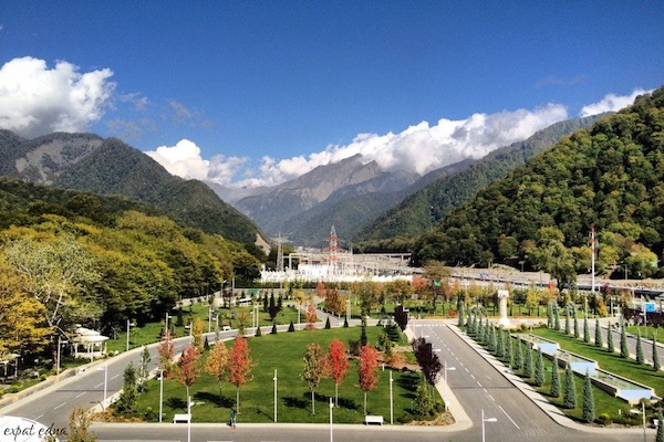 http://expatedna.com/wp-content/uploads/2012/11/View-from-my-hotel-room-in-Gabala.jpg